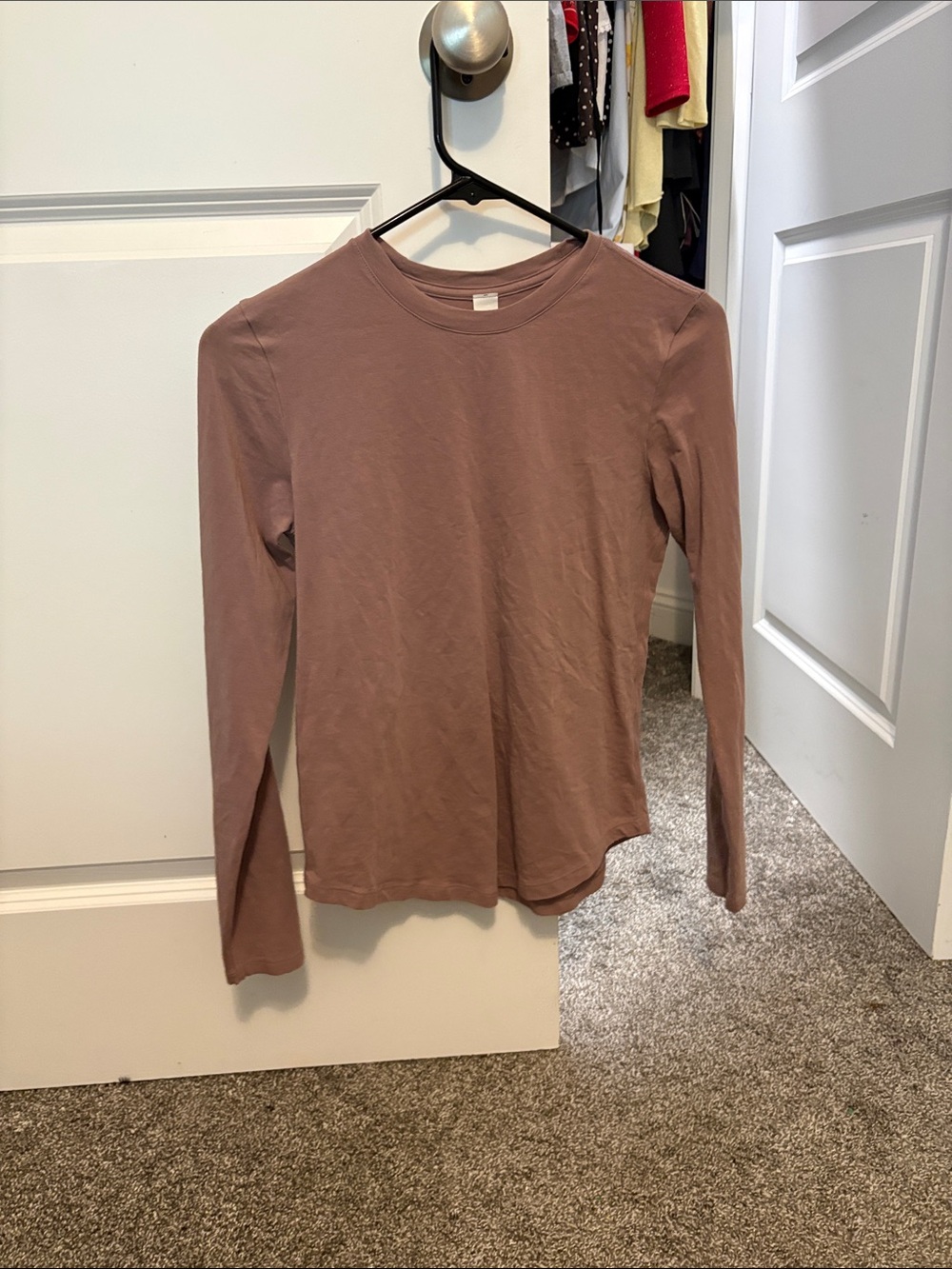 lululemon athletica Long Sleeve Crewneck Top - Mauve Rose